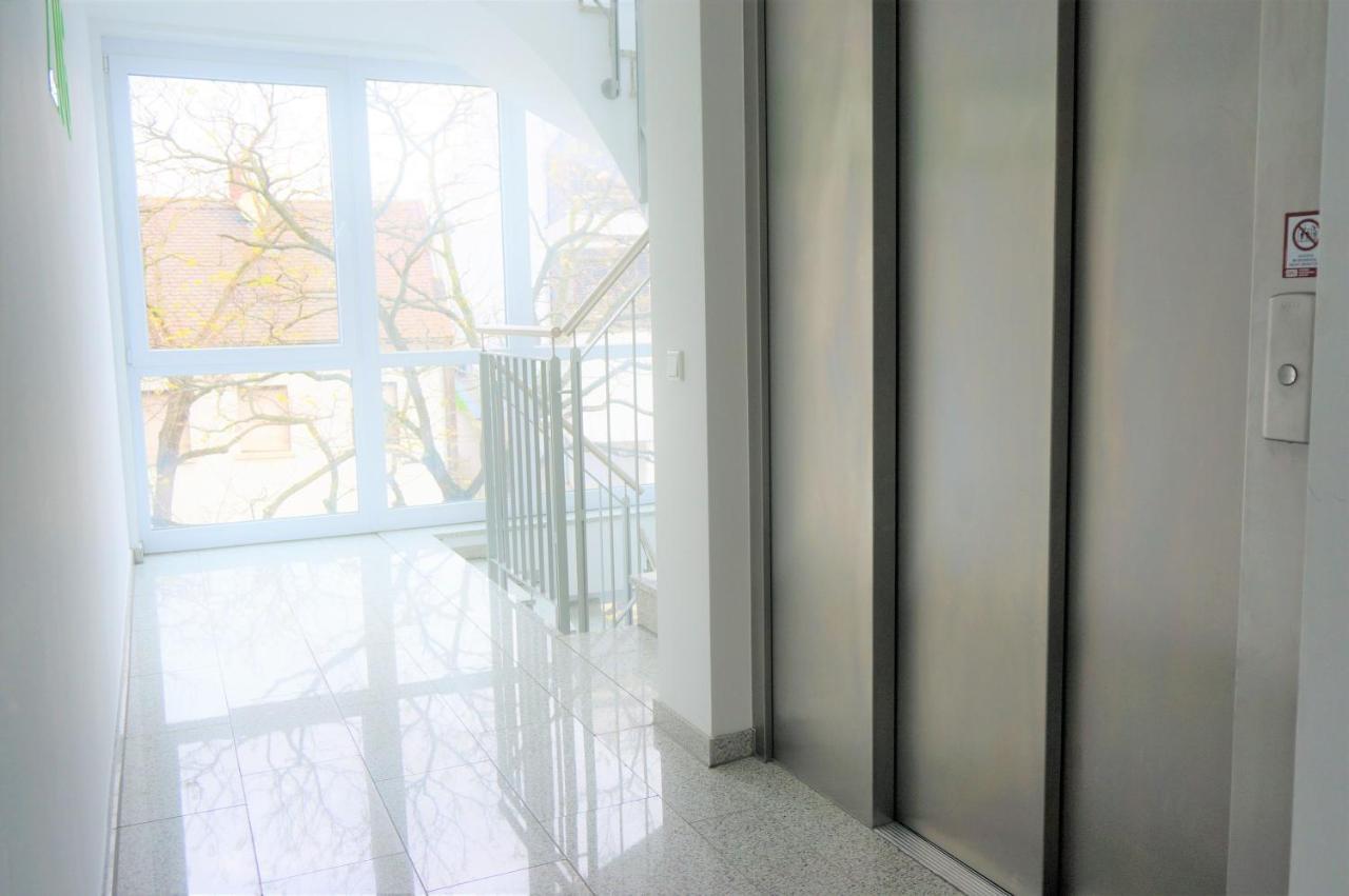 Mein Apartment, Stars Mit Balkon Und Klima Fuer Bis Zu 4 Personen Frankenthal  Eksteriør billede