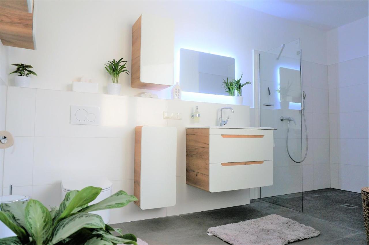 Mein Apartment, Stars Mit Balkon Und Klima Fuer Bis Zu 4 Personen Frankenthal  Eksteriør billede